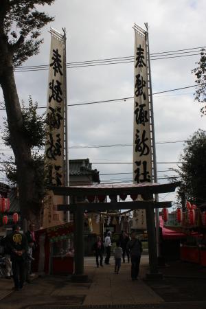 諏訪神社境内