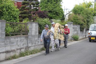 大じめを運ぶ１