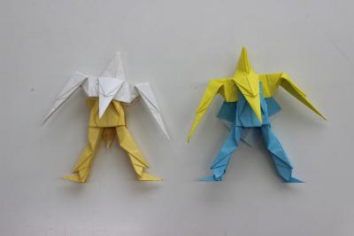 折り紙で作ったロボット