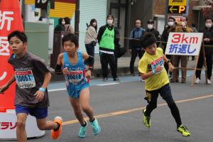 3kmを走るランナー