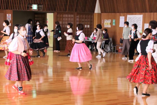 フォークダンス