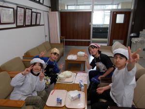 6年2組の校長室会食