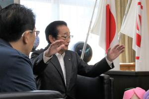市長歓談中