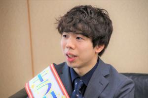 佐藤選手アップ