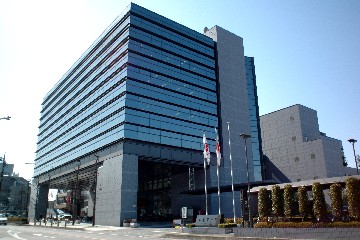 市役所本庁舎の写真