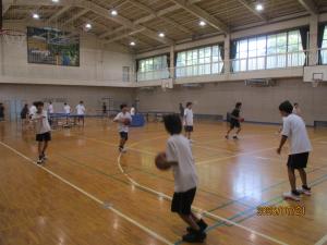 夏休み中の部活動（男子バスケットボール）