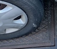 メーターボックス上に物を置かない