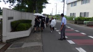 あいさつ運動の様子02