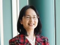 聖学院大学氏家教授の写真